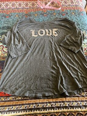 torrid Gray Graphic Tunic Top size 4